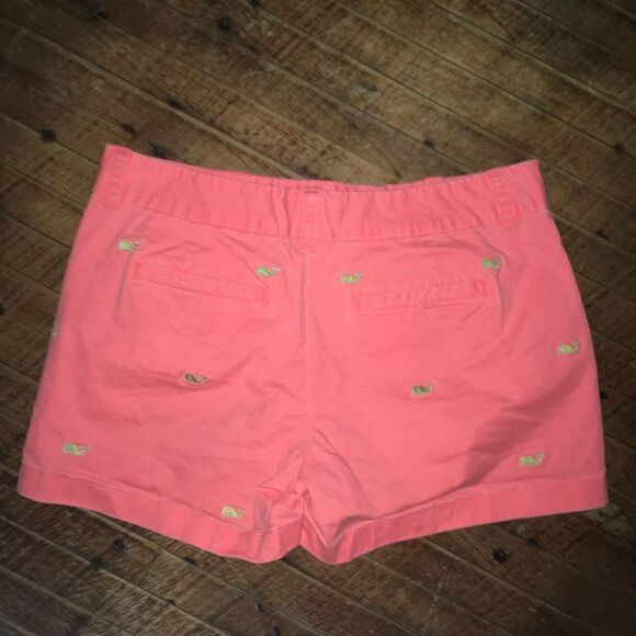 Vineyard Vines neon pink and yellow whale flat front size 4 shorts - Picture 3 of 3